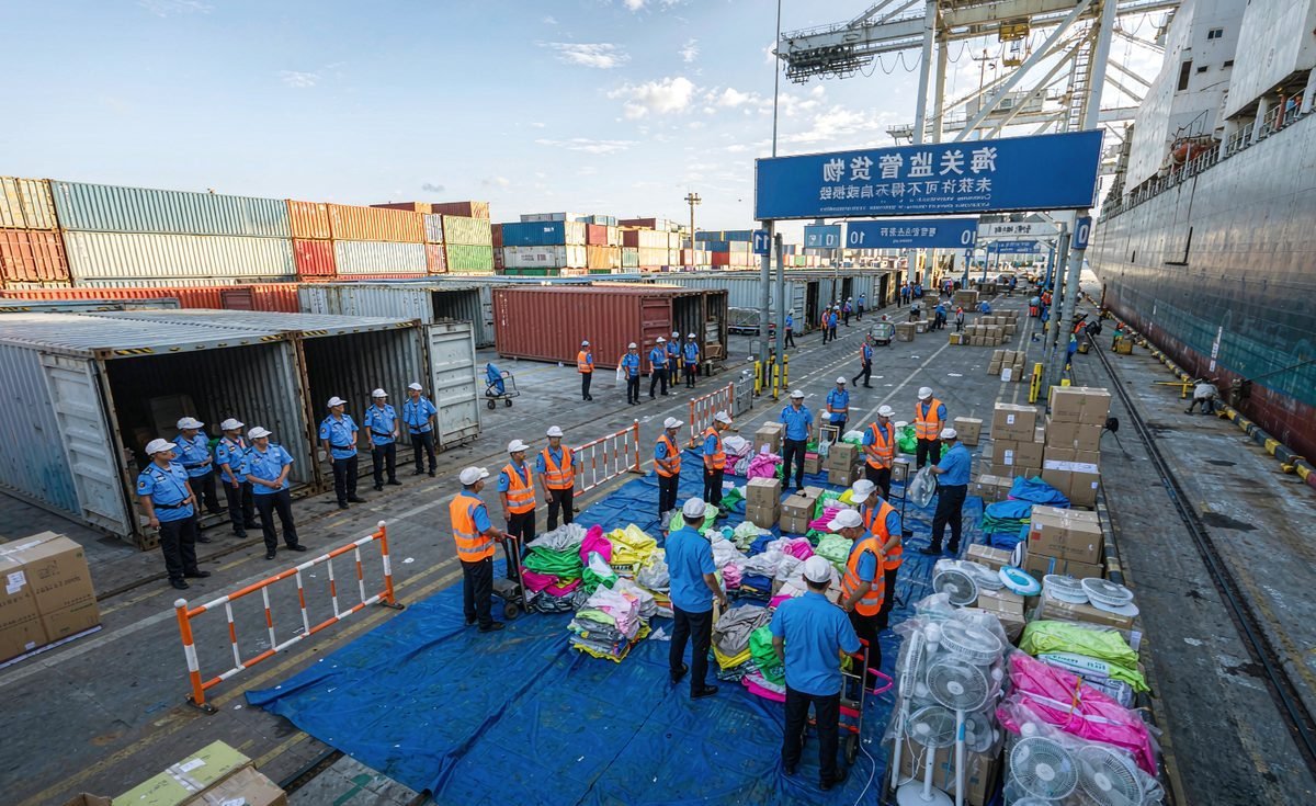 Waymore coordinator reviewing post-CNY vessel booking schedule with cut-off dates