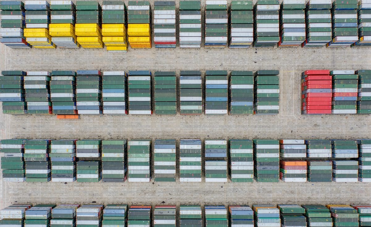 Planning calendar showing freight low season and peak season booking windows